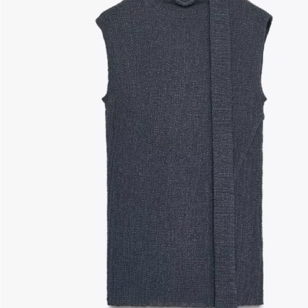 Zara Dark Gray Sleeveless Knit Top